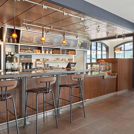 Hotel Courtyard By Marriott Waterloo St. Jacobs Exterior foto