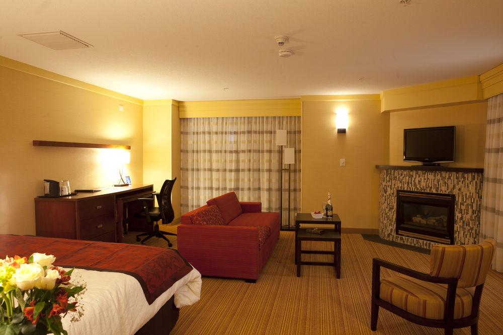 Hotel Courtyard By Marriott Waterloo St. Jacobs Exterior foto