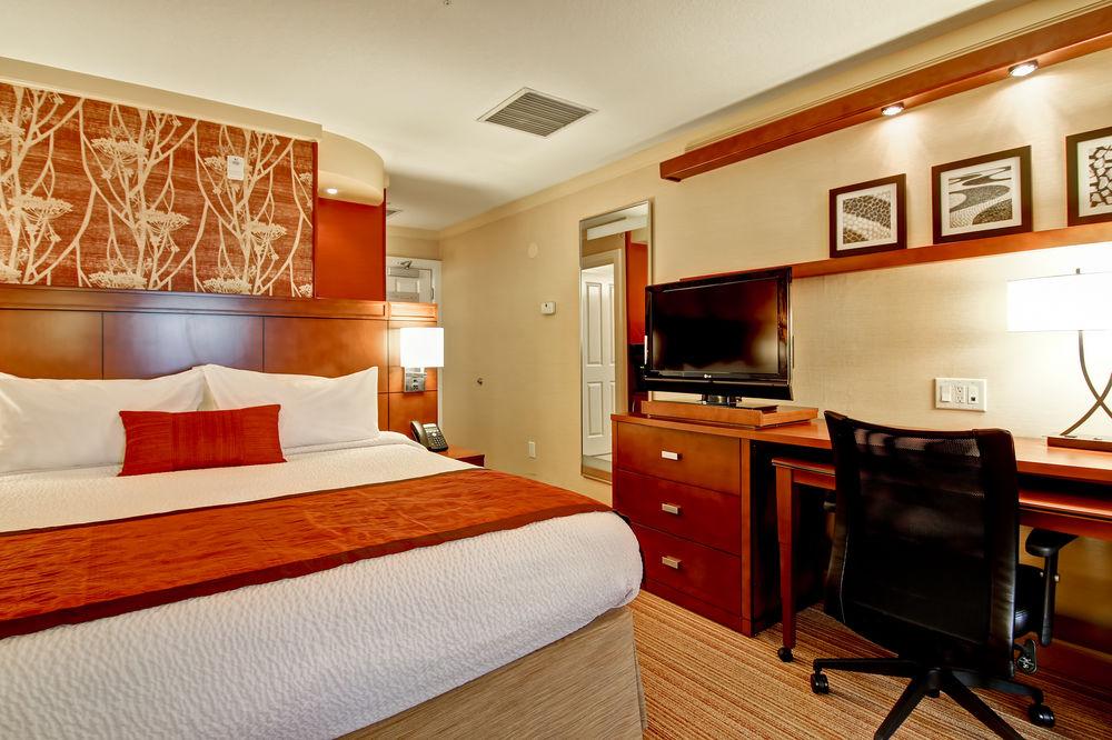 Hotel Courtyard By Marriott Waterloo St. Jacobs Exterior foto